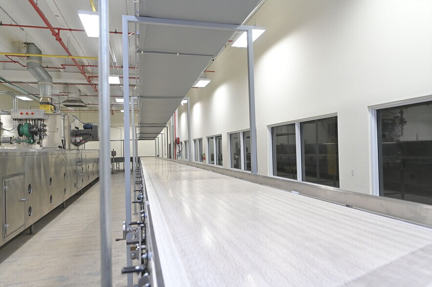 More Photos Of 3130 W 15th Ave, Hialeah Refrigeration Cold Storage For Sale