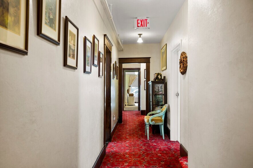 More Photos Of 39 Interlaken Ave, Lake Placid Hotel For Sale