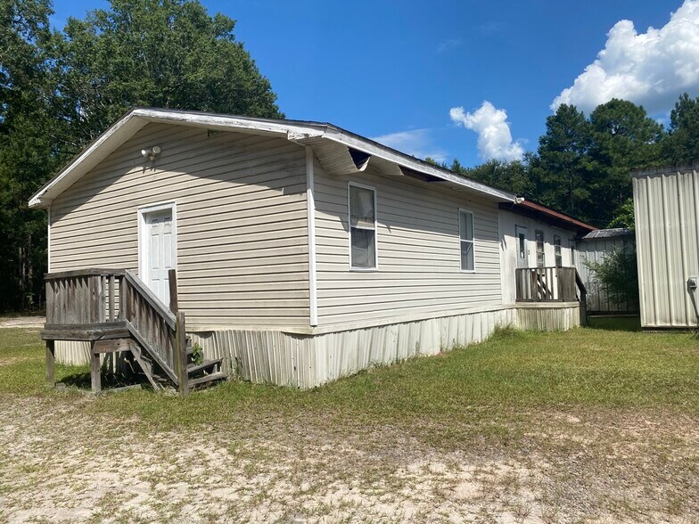 More Photos Of 1119 Oswald Dr, Allendale Light Distribution For Sale