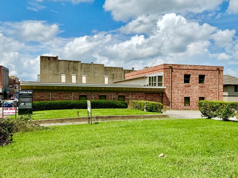 More Photos Of 108 S Main St, Madisonville Office Residential For Sale