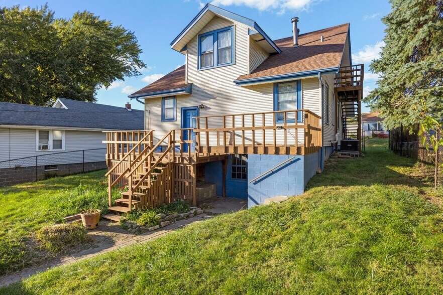 More Photos Of 810 E Sciota Ave, Peoria Heights Multifamily For Sale