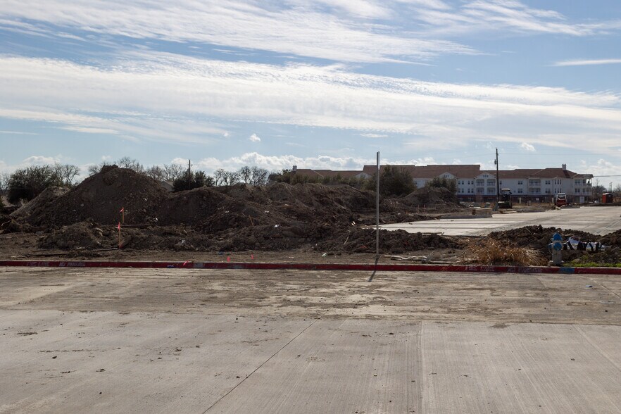 More Photos Of 2211 State Highway 5, McKinney Storefront For Lease