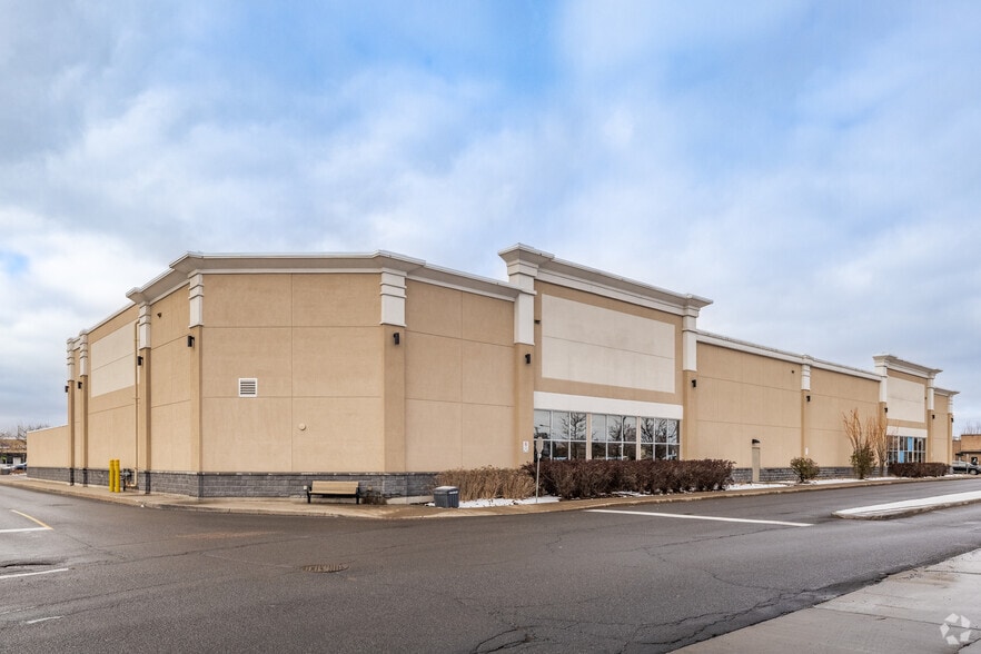 More Photos Of 3742 Innes Rd, Ottawa Unknown For Lease