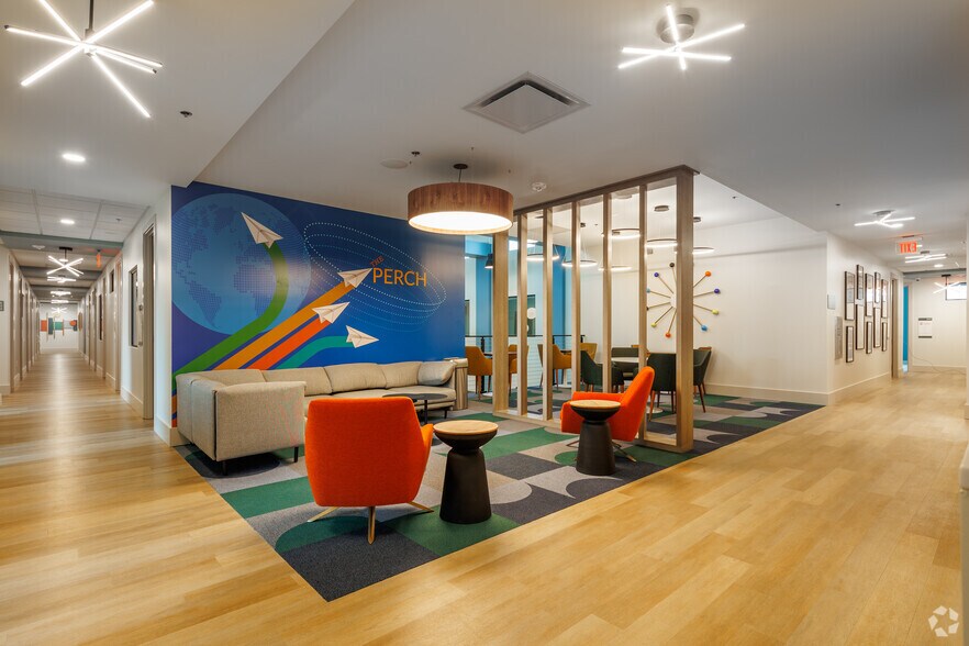More Photos Of 4324 Mapleshade Ln, Plano Office For Lease