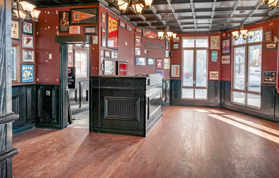 More Photos Of 1428 17th Ave SW, Calgary Restaurant For Sale