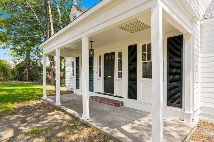 More Photos Of 1224 E Fortification St, Jackson Office For Sale