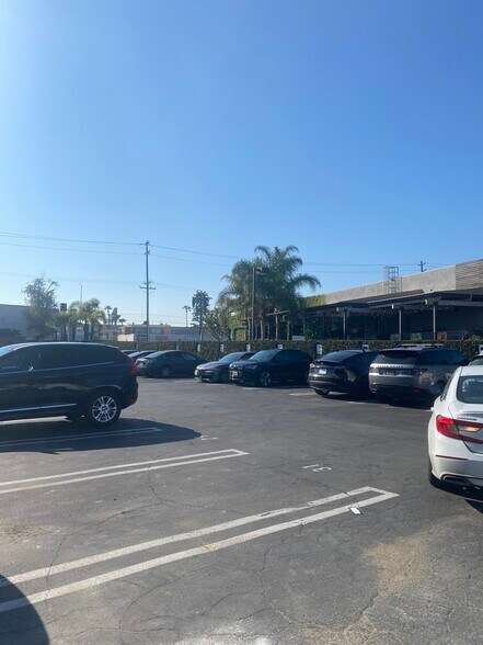 More Photos Of 4200 Sepulveda Blvd, Culver City Office For Lease