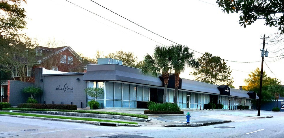 More Photos Of 2100 Waugh Dr, Houston Freestanding For Lease