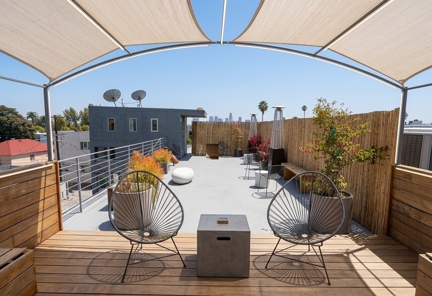 More Photos Of 1214 Abbot Kinney Blvd, Venice Loft Creative Space For Lease