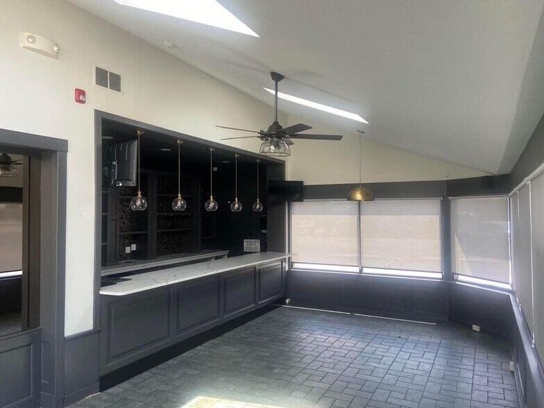 More Photos Of 120 Pixley Rd, Gates General Retail For Sale