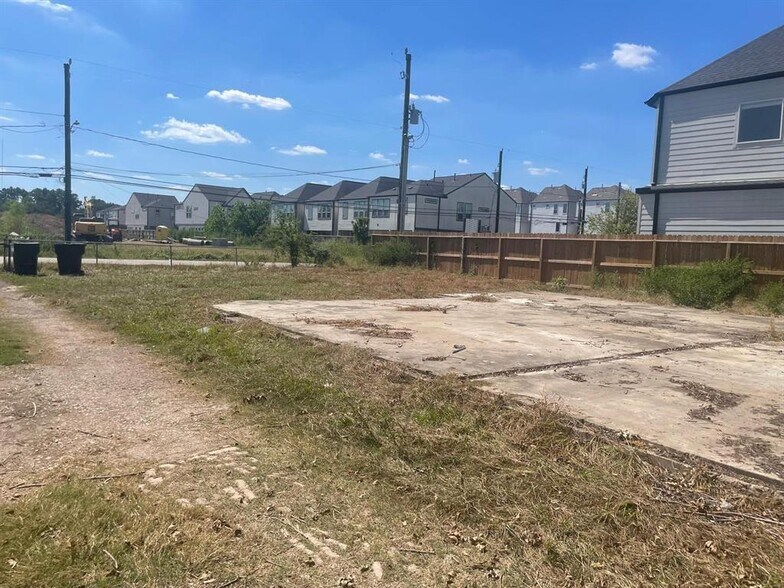 More Photos Of 2602 Paul Quinn St, Houston Land For Sale