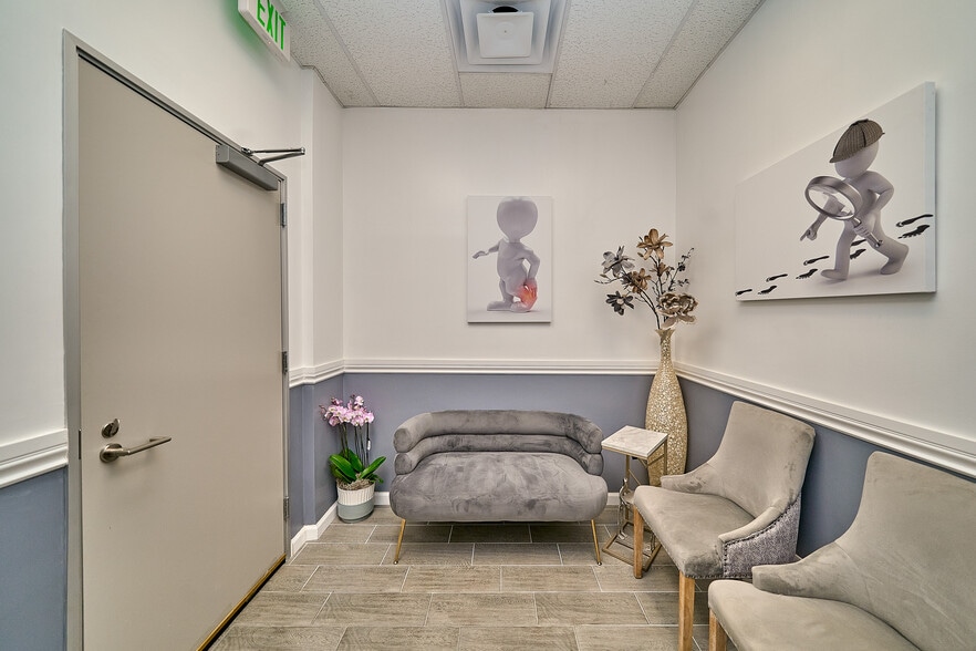 More Photos Of 8737 Beverly Blvd, West Hollywood Medical For Sale