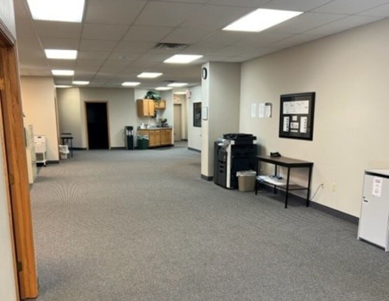 More Photos Of 1919 Case Pky N, Twinsburg Warehouse For Sale