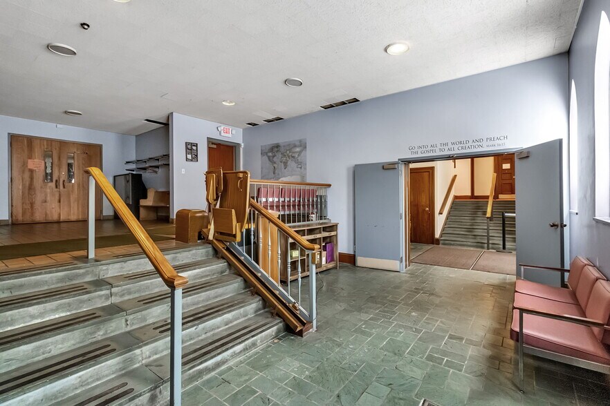 More Photos Of 115 Gold St, Buffalo Religious Facility For Sale