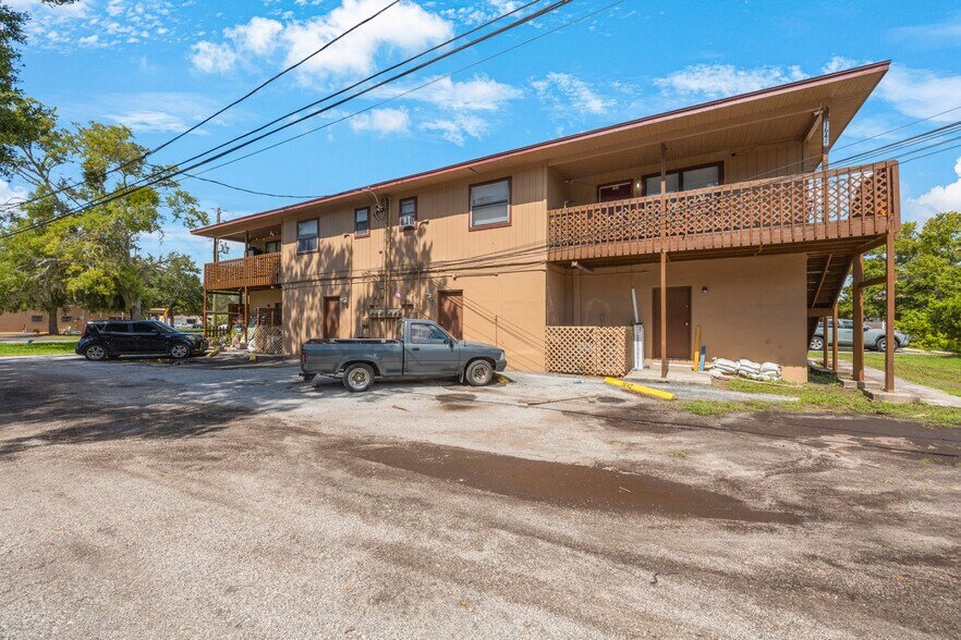More Photos Of 1626 49th St S, Gulfport Storefront Retail Residential For Sale