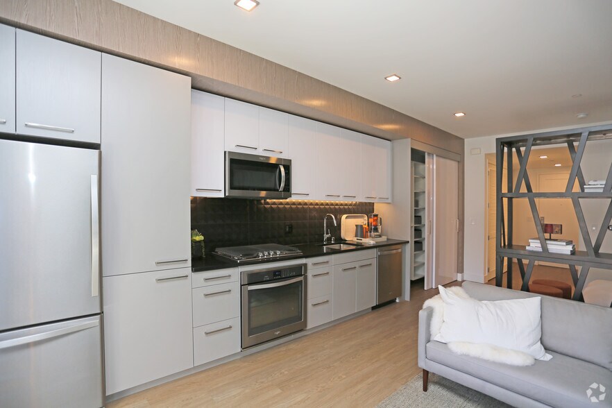 More Photos Of 1501 Island Ave, San Diego Apartments For Lease