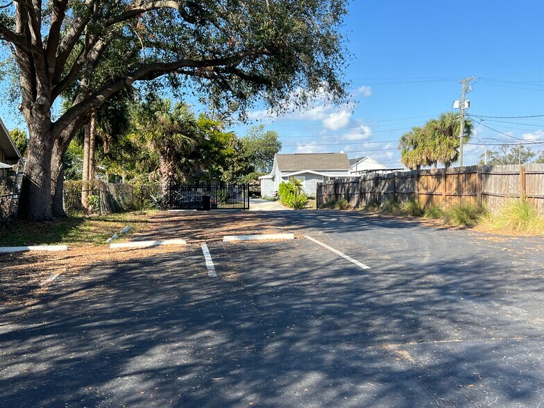 More Photos Of 120 E Dr Martin Luther King Jr Blvd, Tampa Medical For Lease