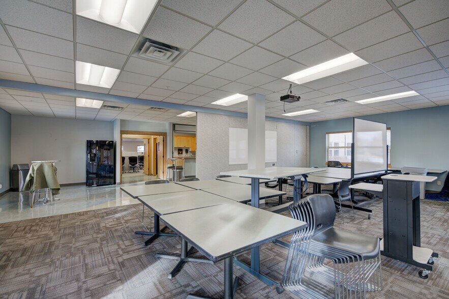 More Photos Of 40 Enterprise Blvd, Bozeman Office For Sale