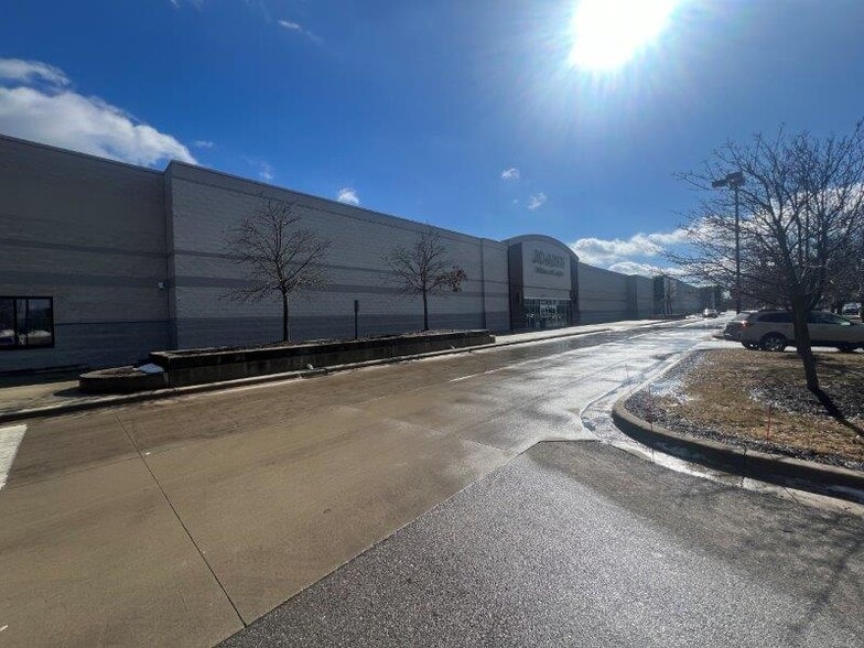 Primary Photo Of 3725 Carpenter Rd, Ypsilanti General Retail For Lease