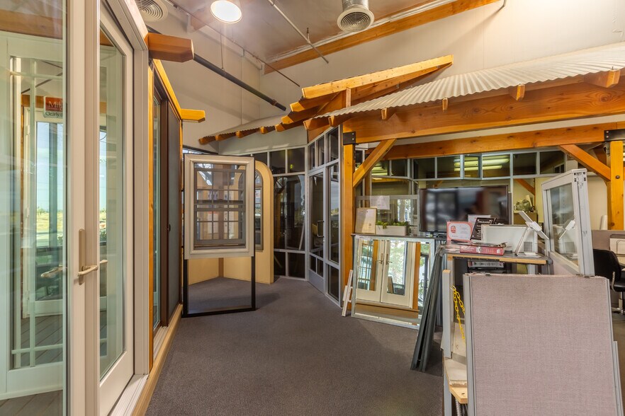 More Photos Of 608 E Rancho Vista Blvd, Palmdale Service For Sale