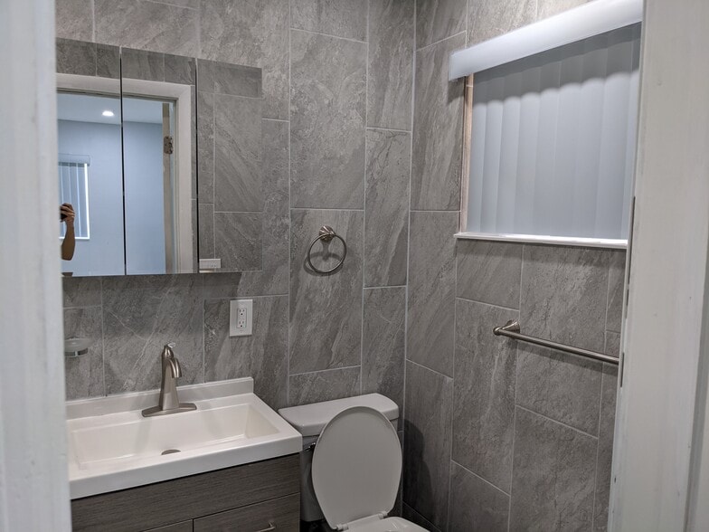 More Photos Of 2247 Polk St, Hollywood Land For Sale