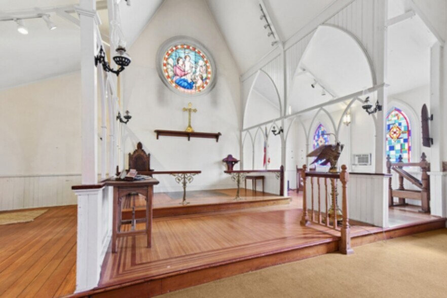 More Photos Of 5610 Dogwood Rd, Gwynn Oak Religious Facility For Sale