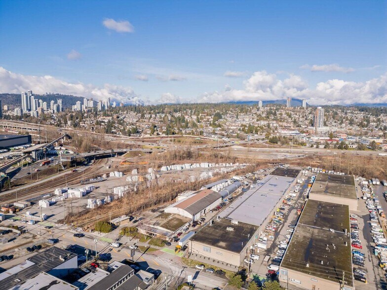 More Photos Of 21-63 Braid St, New Westminster Warehouse For Lease