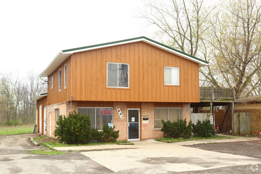 More Photos Of 9692-9694 E M-36, Whitmore Lake Freestanding For Sale