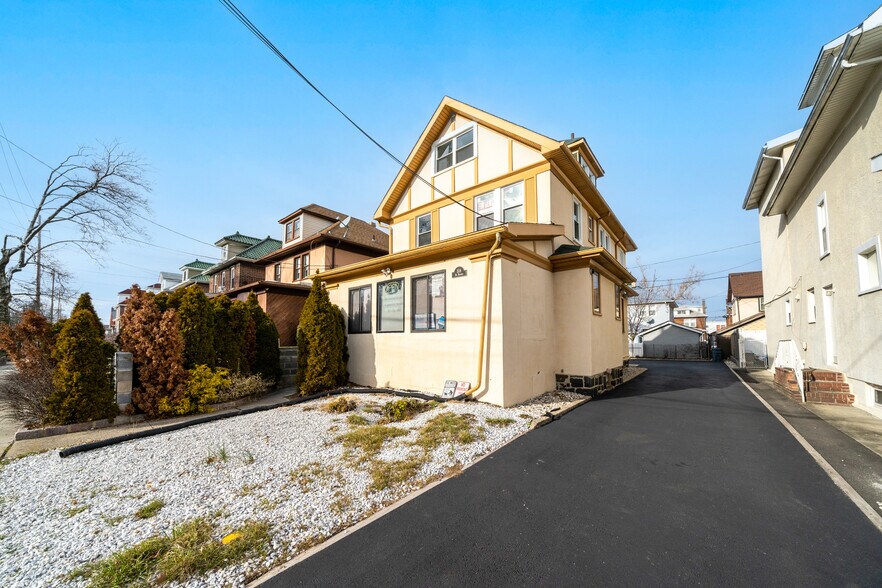 More Photos Of 518 79th St, North Bergen Medical For Sale