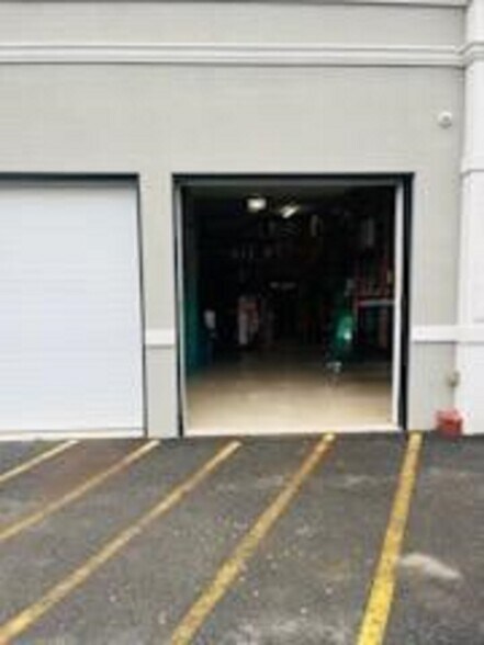 More Photos Of 2092 Route 35 N, South Amboy Storefront Retail Office For Lease