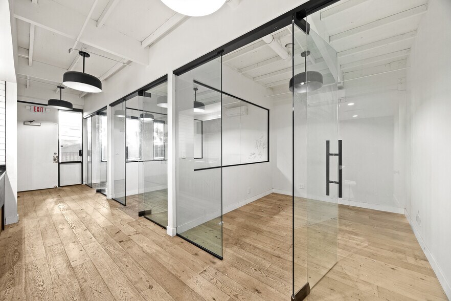 More Photos Of 2702 Saint Louis Ave, Signal Hill Warehouse For Lease