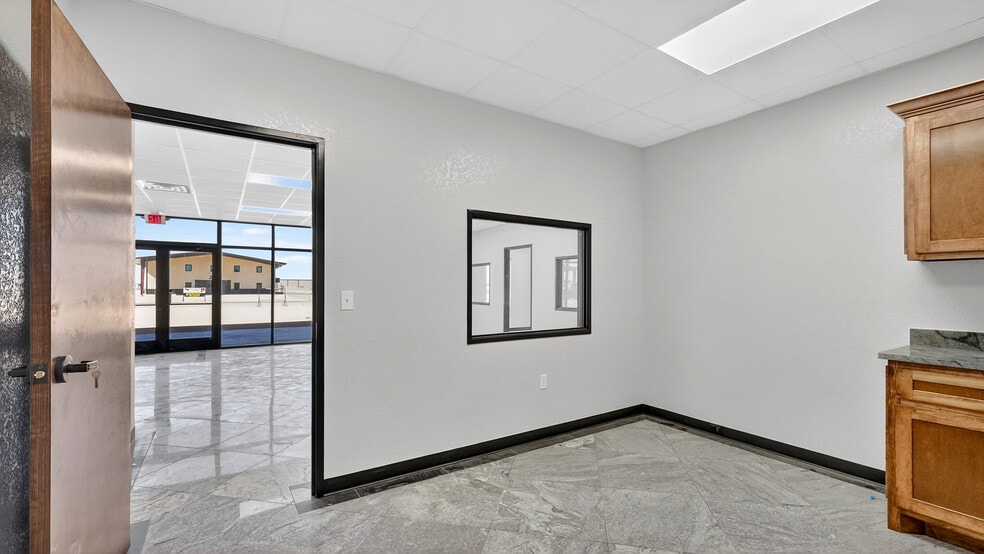 More Photos Of 16511 W Basin St, Odessa Industrial For Lease