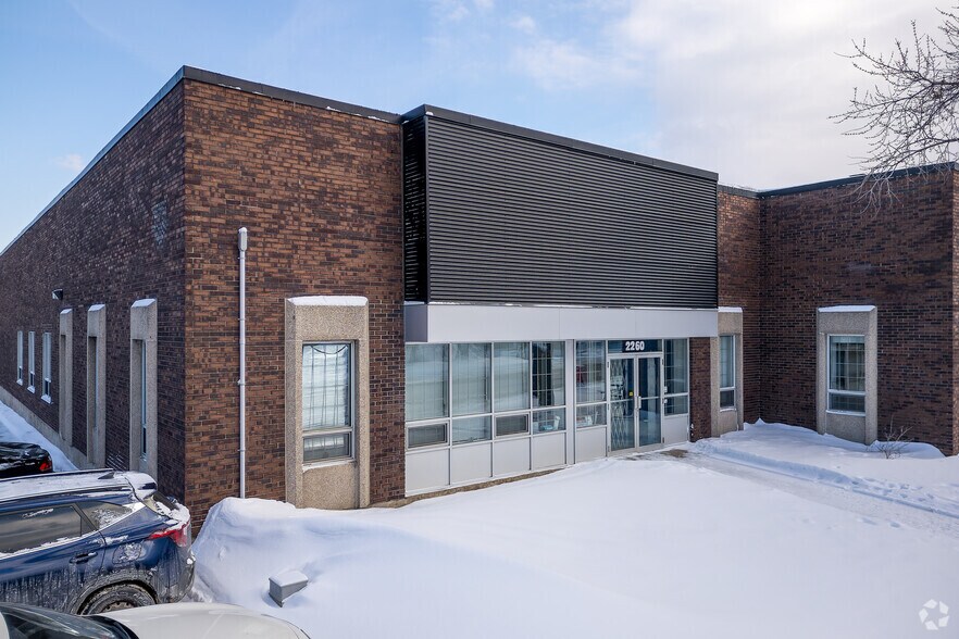 More Photos Of 2200-2270 Ave 46th, Montréal Light Manufacturing For Lease
