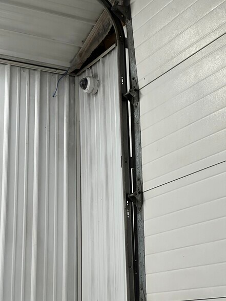 More Photos Of 124 Barlow St, Canastota Industrial For Lease