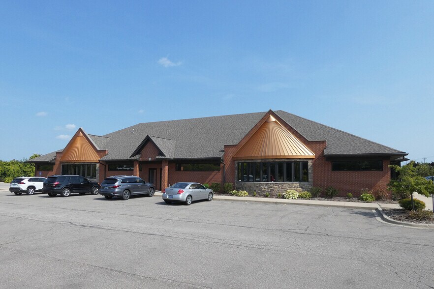 More Photos Of 14720 King Rd, Riverview Medical For Lease