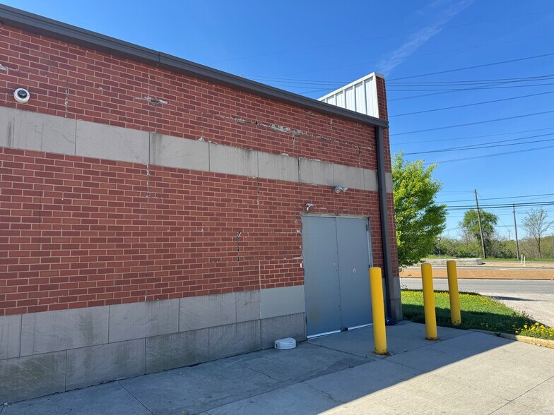 More Photos Of 9111 Miles Ave, Cleveland Freestanding For Sale