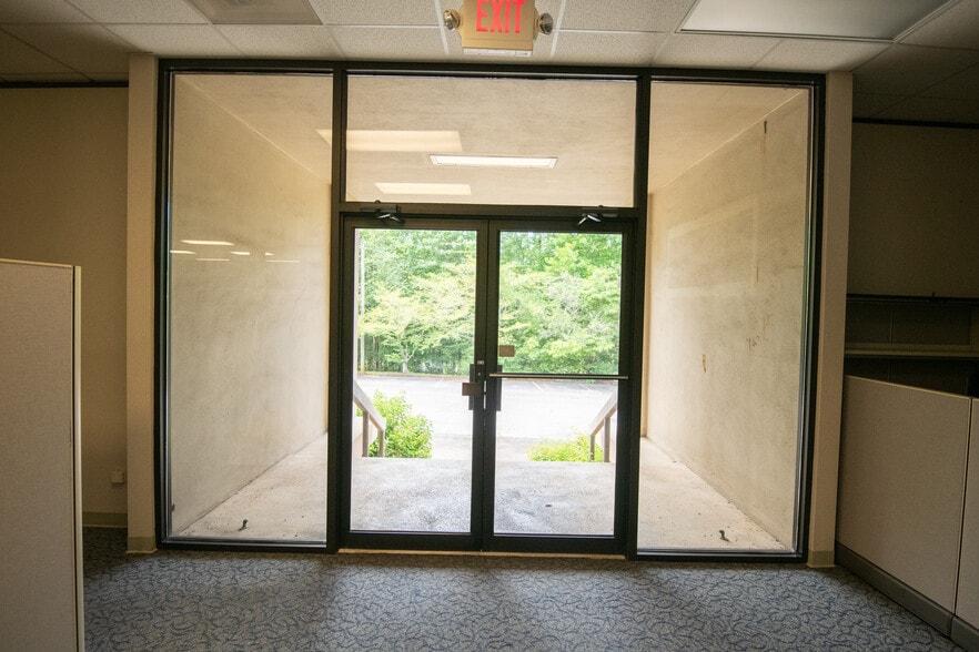 More Photos Of 1330 N Park St, Carrollton Medical For Sale