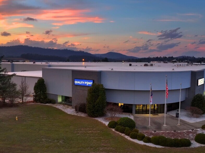 More Photos Of 1 Quality Way, Fletcher Warehouse For Lease