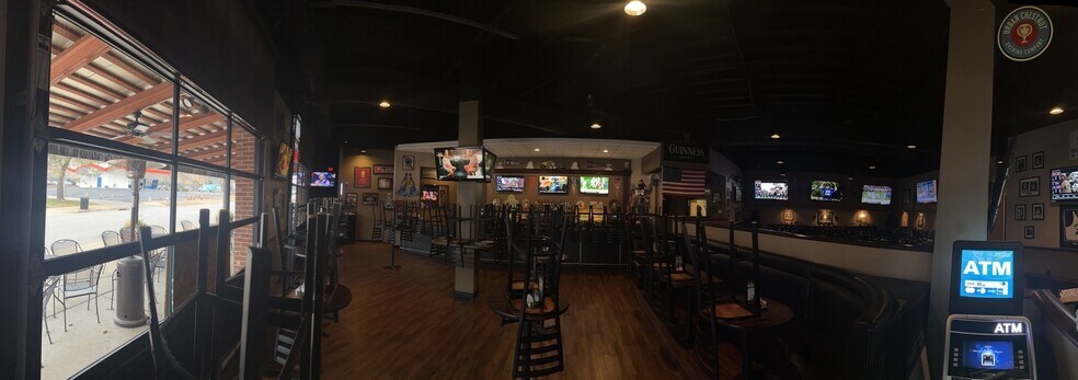 More Photos Of 510 N Theresa Ave, Saint Louis General Retail For Lease