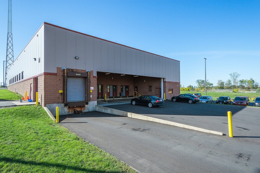 Primary Photo Of 2960 Ena Dr, Lansing Manufacturing For Lease