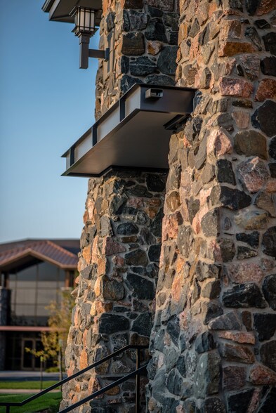 More Photos Of 1349 Water Valley Pky, Windsor Office For Lease