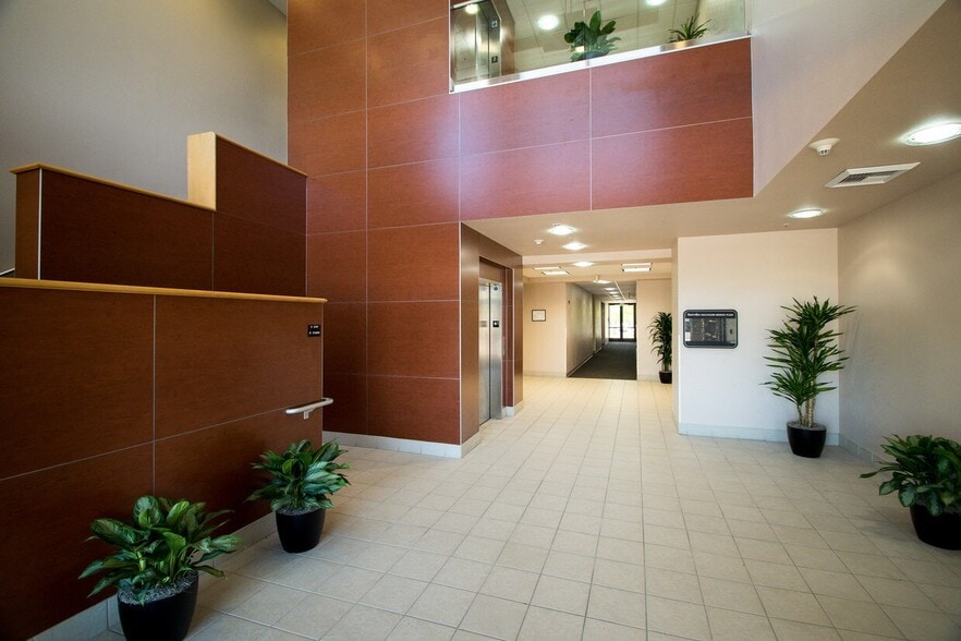 More Photos Of 5140 Business Center Dr, Fairfield Office For Lease