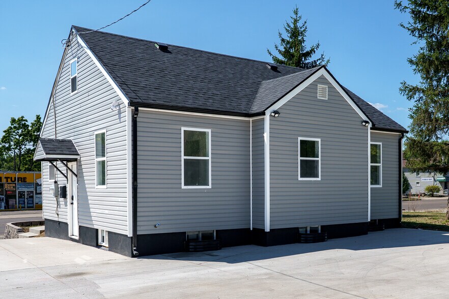 More Photos Of 3801 Salem Ave, Dayton Office For Sale