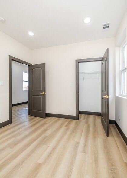 More Photos Of 5637 Prairie ave, Chicago Multifamily For Sale