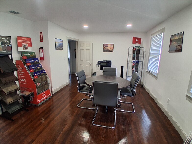 More Photos Of 1719 Emerson St, Jacksonville Office Residential For Lease