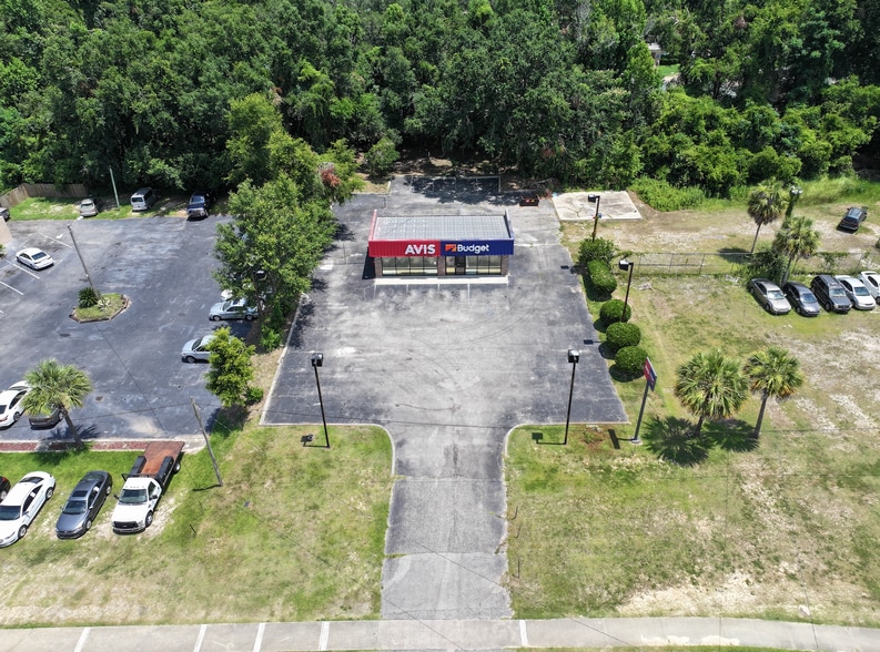More Photos Of 3108 W Tennessee St, Tallahassee Freestanding For Sale