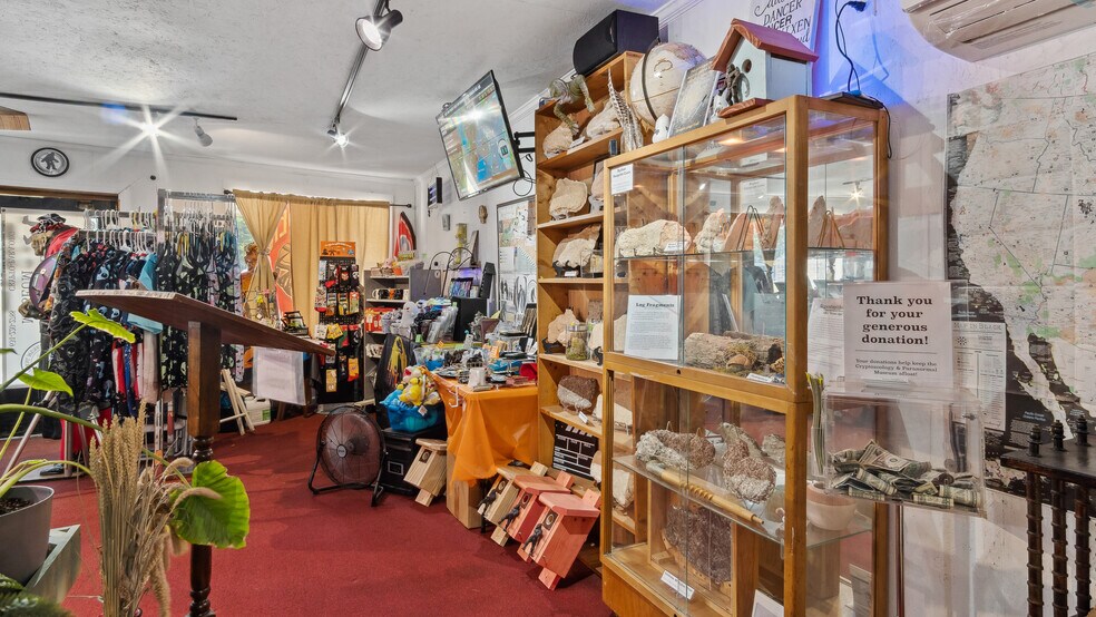 More Photos Of 300 W North Main St, Littleton General Retail For Sale