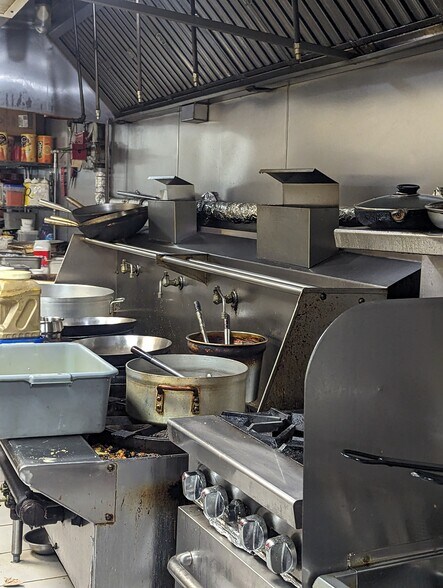 More Photos Of 2241-2249 Westchester Ave, Bronx General Retail For Sale