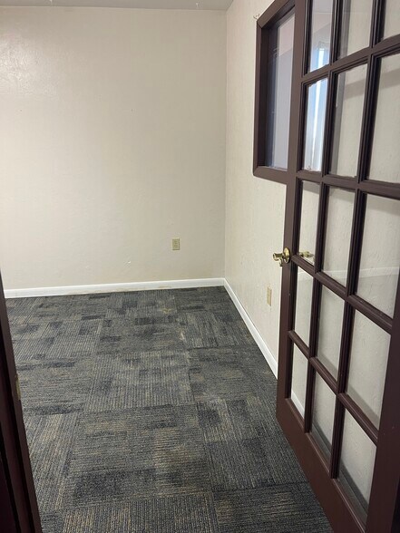 More Photos Of 7378 Sunrise Blvd, Keystone Heights Self Storage For Lease