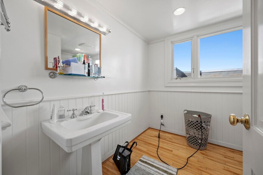 More Photos Of 2250 Union St, San Francisco Storefront Retail Office For Lease